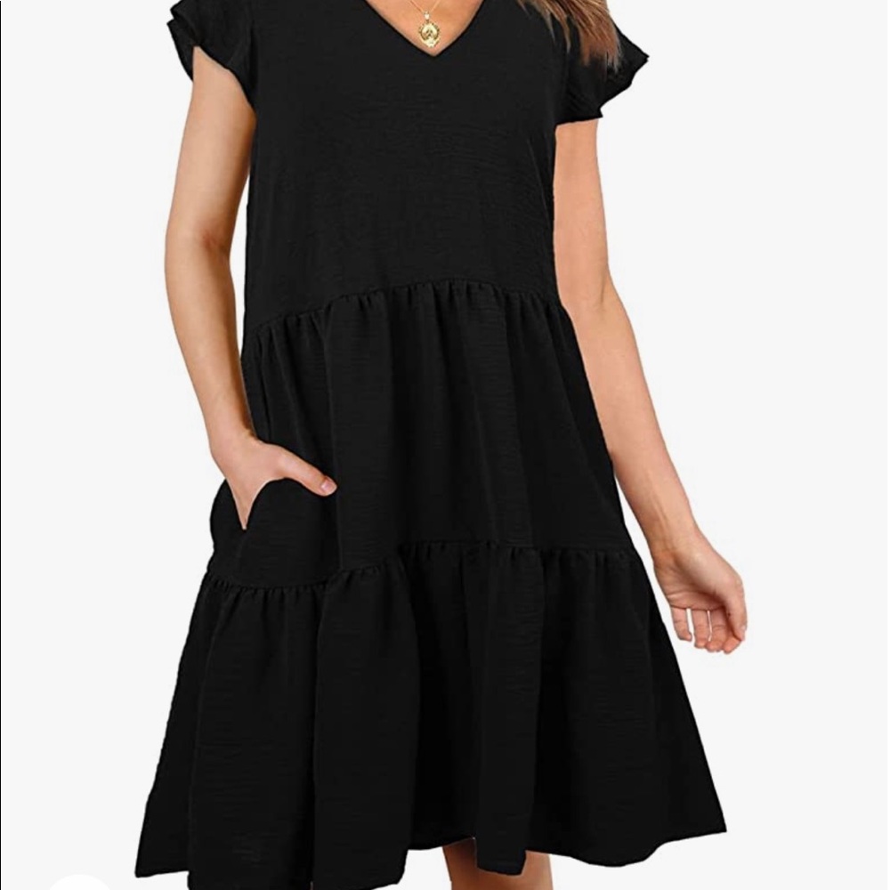 Black ruffle-sleeve, v-neck, tiered dress with pockets!